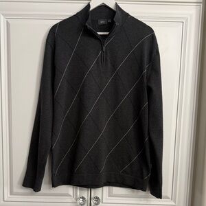 Mexx Men’s Sz XL Charcoal Grey 1/4 Zip Sweater Subtle Argyle Pattern  on Front